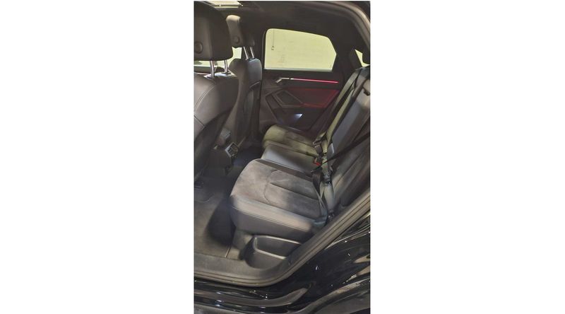 Audi Q3 • 2021 • 38,777 km 17