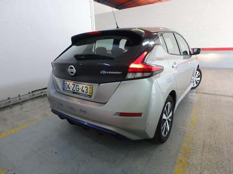 Nissan Leaf • 2019 • 33,221 km 2