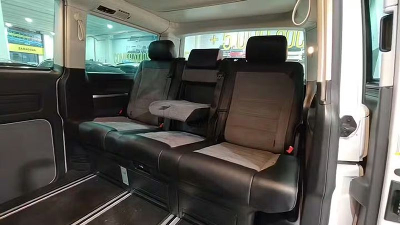 Volkswagen California • 2020 • 44,730 km 3