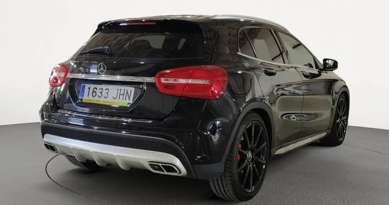 Mercedes-Benz GLA • 2015 • 153,849 km 4