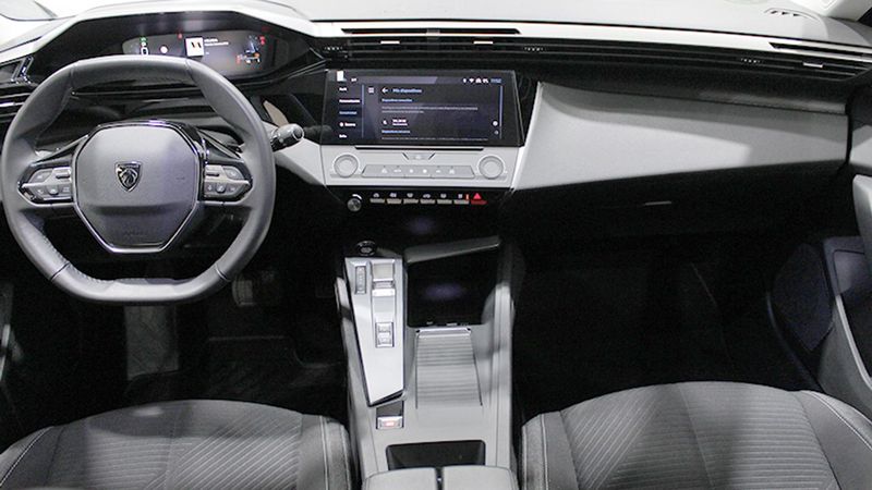 Peugeot 308 • 2023 • 49,426 km 5