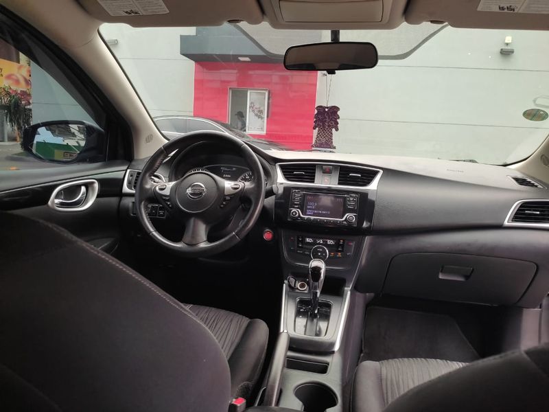 Nissan Sentra • 2018 • 169,219 km 2