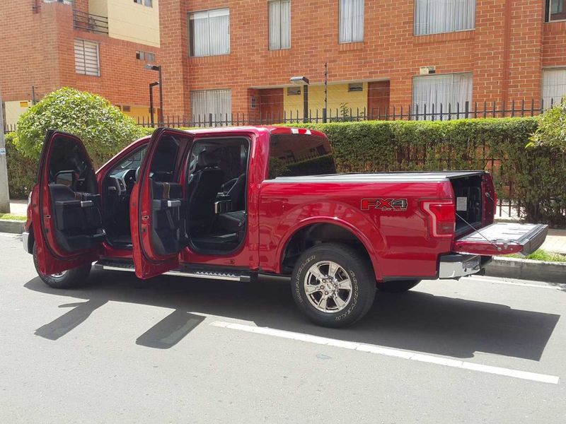Ford F-150 • 2015 • 159,000 km 6