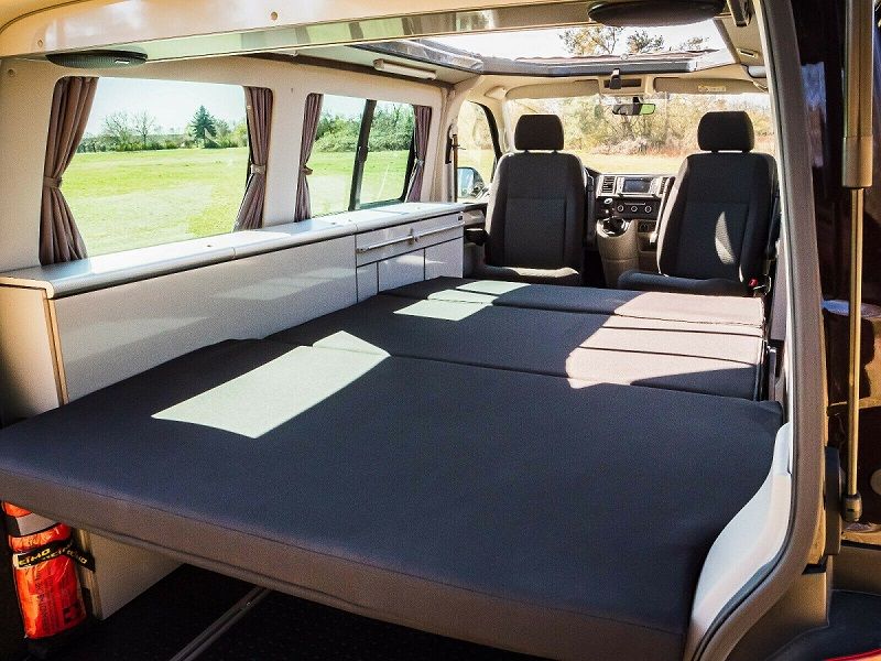 Volkswagen T5 • 2019 • 64,290 km 5