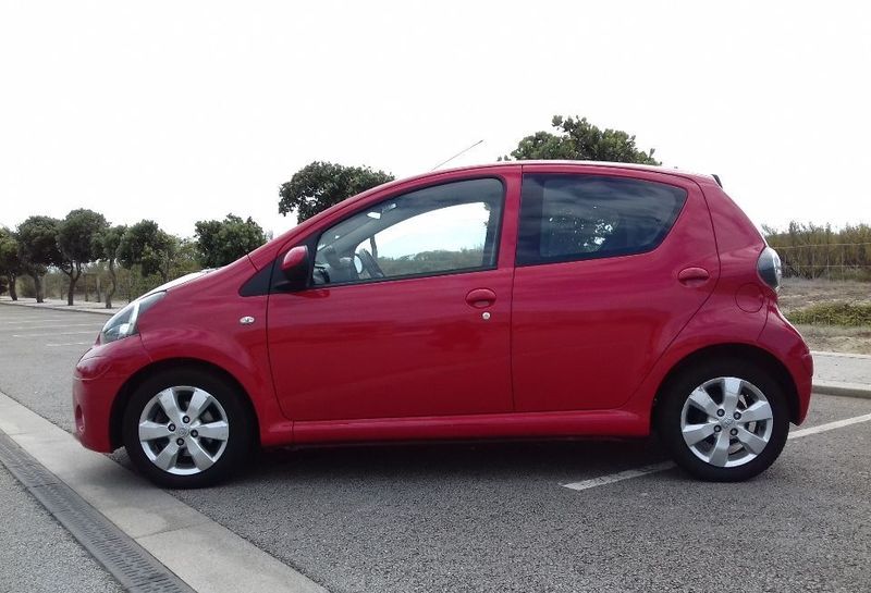 Toyota Aygo • 2013 • 80,202 km 3