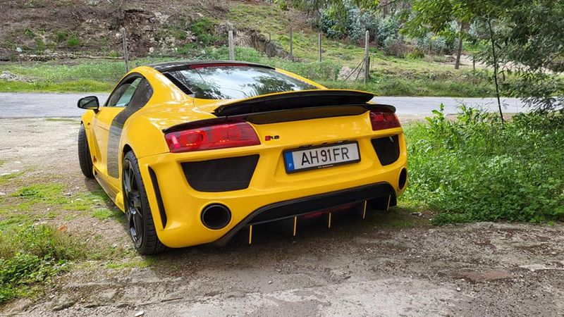 Audi R8 • 2007 • 60,000 km 3