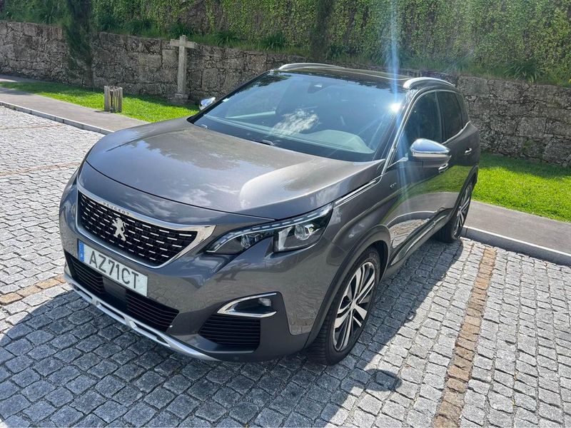 Peugeot 3008 • 2017 • 143,000 km 2