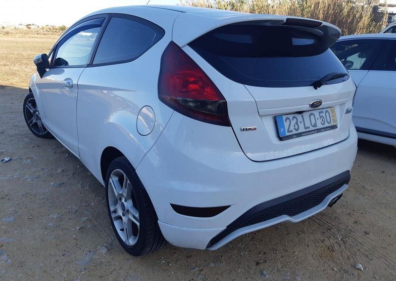 Ford C-Max Energi • 2011 • 400,000 km 5