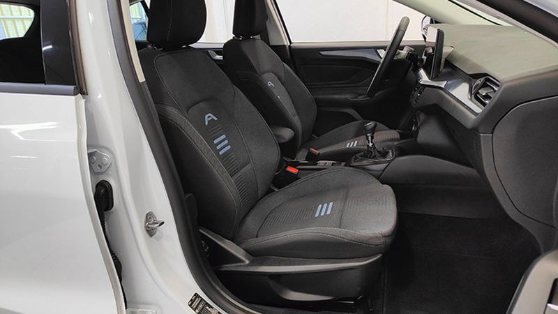 Ford Focus • 2024 • 7,900 km 15
