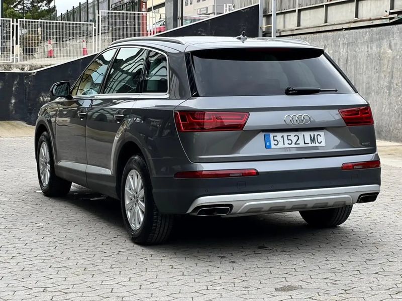 Audi Q7 • 2016 • 175,000 km 2