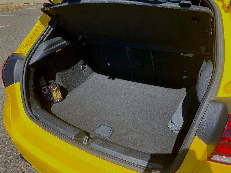 Mercedes-Benz A • 2020 • 55,000 km 13