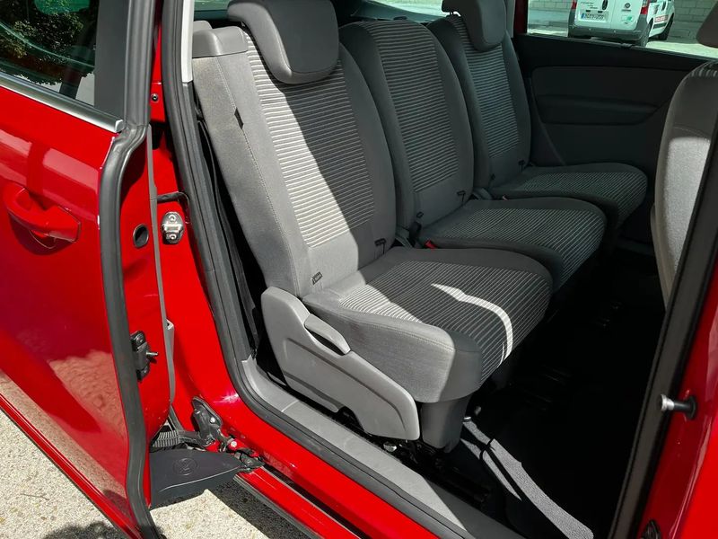 Seat Alhambra • 2011 • 242,000 km 4