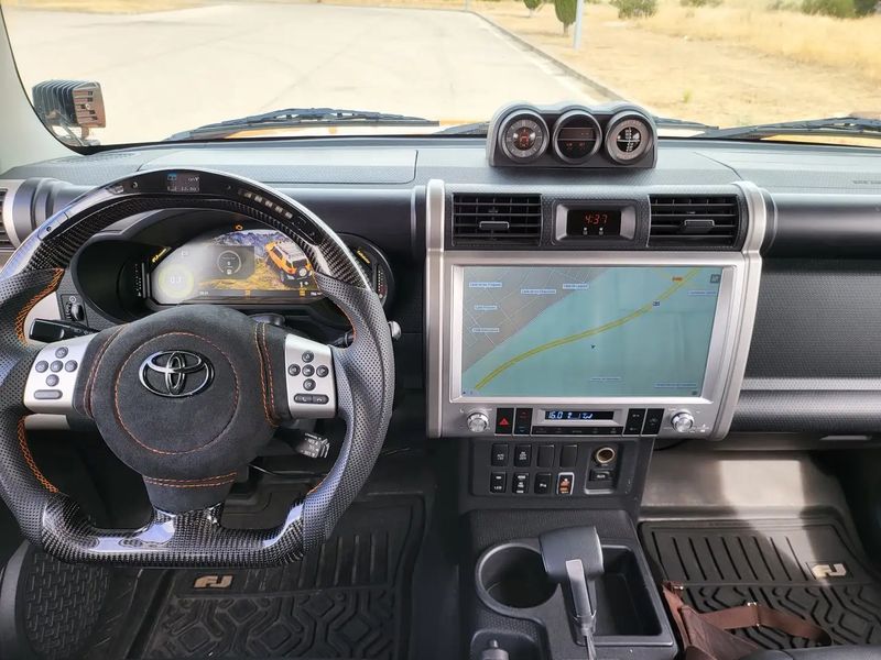 Toyota FJ Cruiser • 2007 • 200,000 km 7