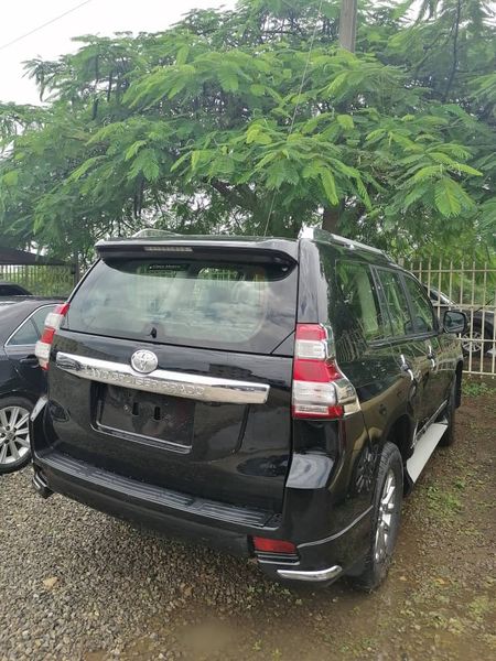 Toyota Land Cruiser • 2016 • 2 km 2