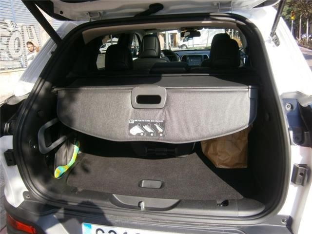 Jeep Cherokee • 2016 • 75,000 km 9