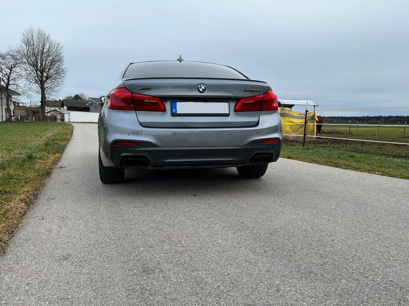 BMW 5 Series • 2017 • 82,000 km 3