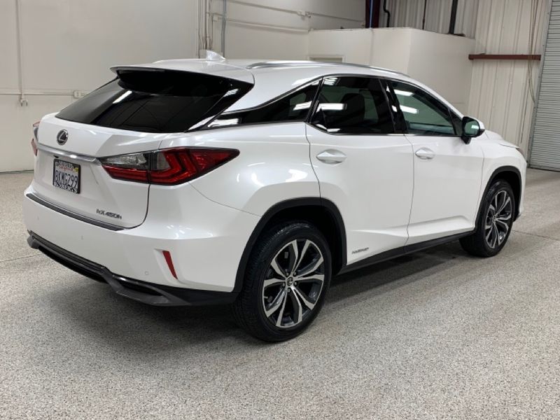 Lexus RX 450h • 2020 • 29,097 km 3