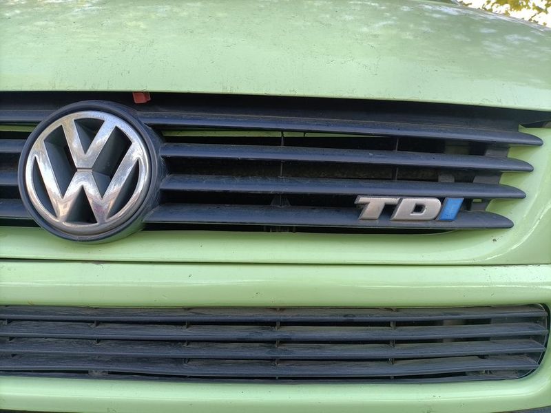 Volkswagen T4 • 2001 • 90,000 km 2