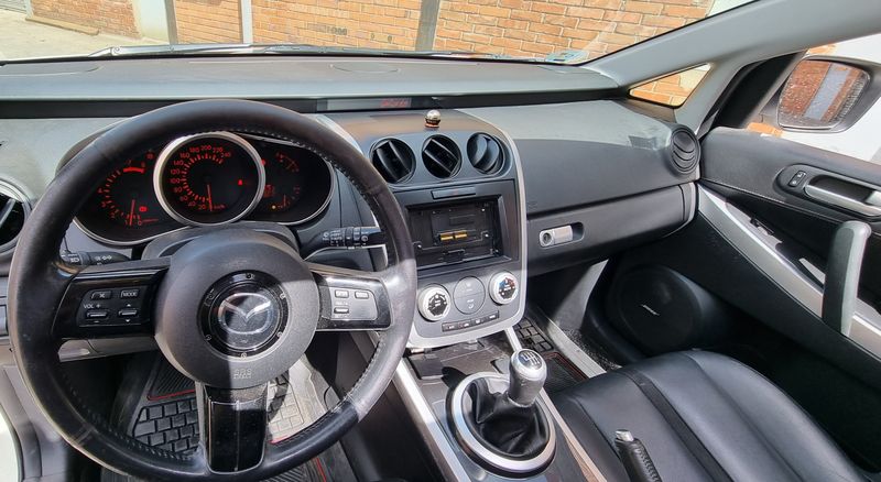 Mazda CX-7 • 2010 • 175,000 km 8