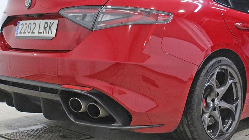 Alfa Romeo Giulia • 2021 • 39,000 km 26