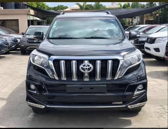Toyota Land Cruiser • 2015 • 100,000 km 1