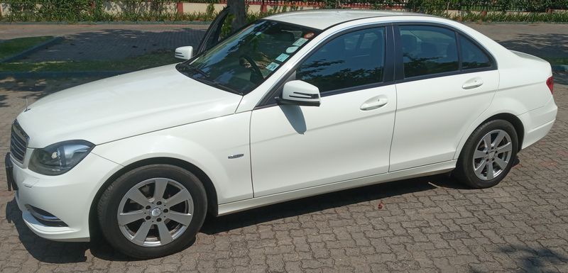 Mercedes-Benz C-Class • 2012 • 50,600 km 4