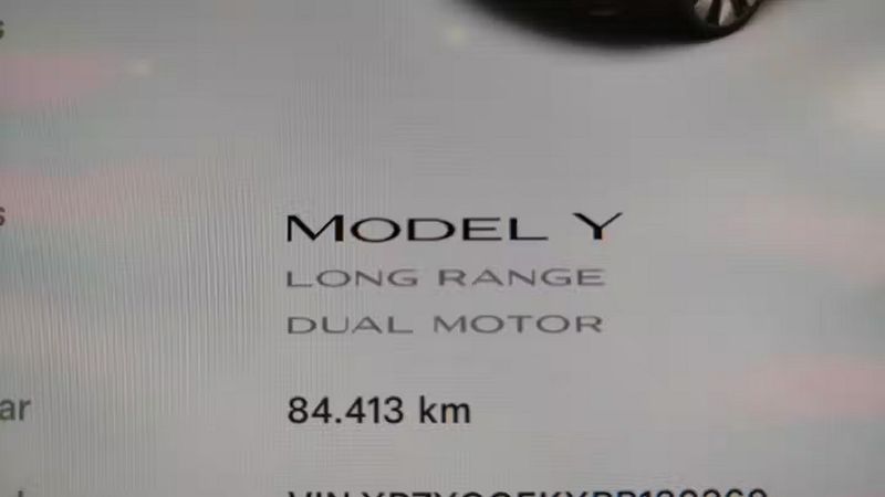 Tesla Model Y • 2023 • 84,413 km 9