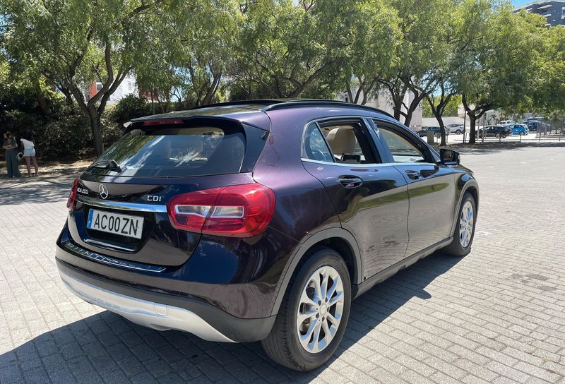 Mercedes-Benz GLA • 2015 • 170,000 km 2