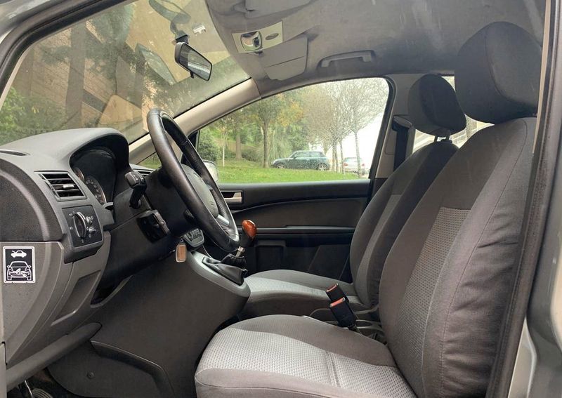 Ford C-Max • 2004 • 399,999 km 5