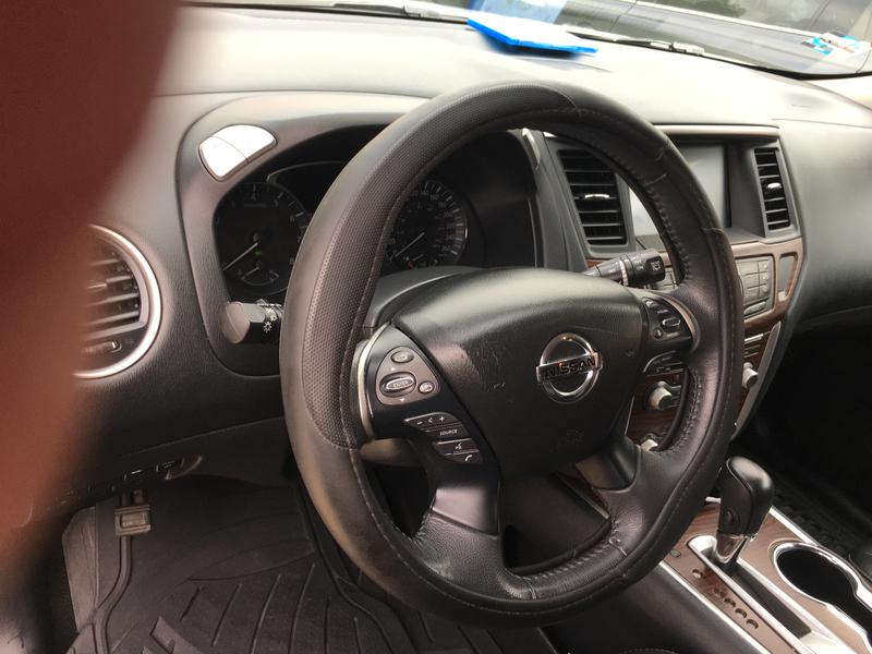 Nissan Pathfinder • 2017 • 71,000 km 7