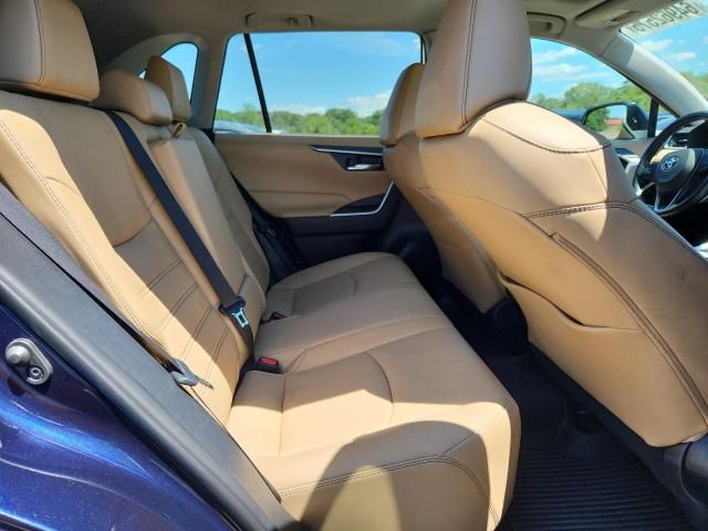 Toyota RAV4 • 2021 • 10,000 mi 9