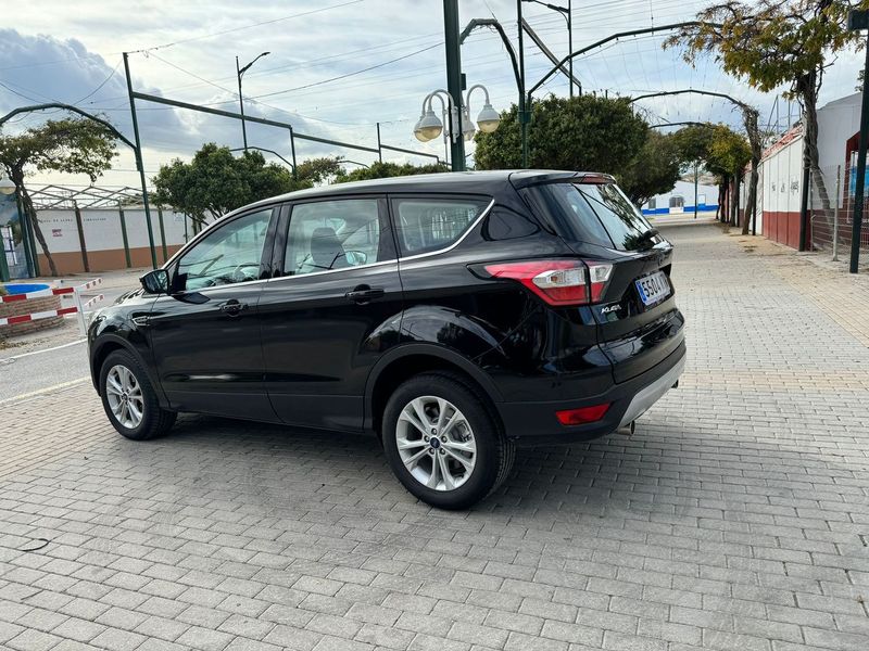 Ford Kuga • 2019 • 137,548 km 3
