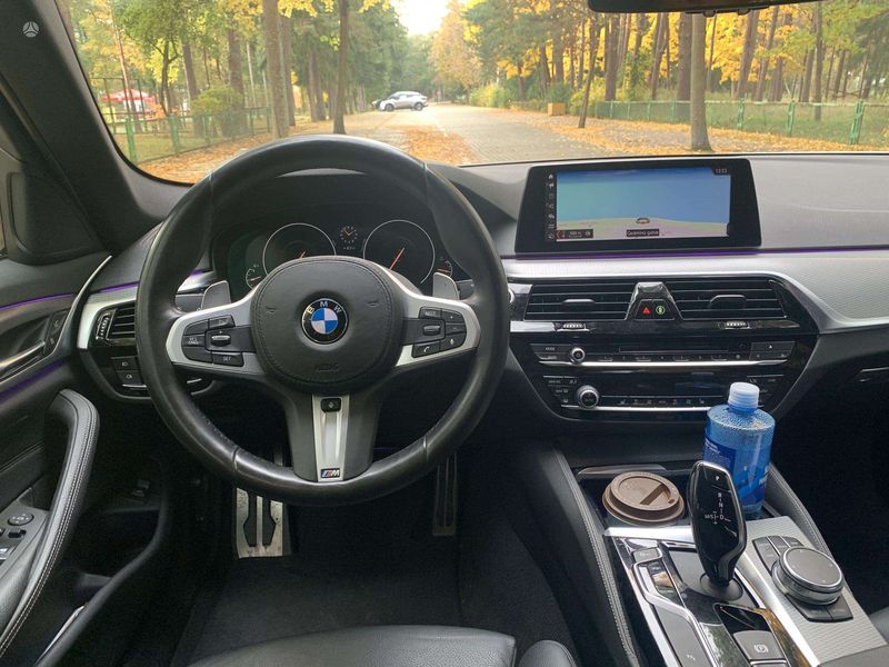 BMW 5 Series • 2019 • 72,000 km 6