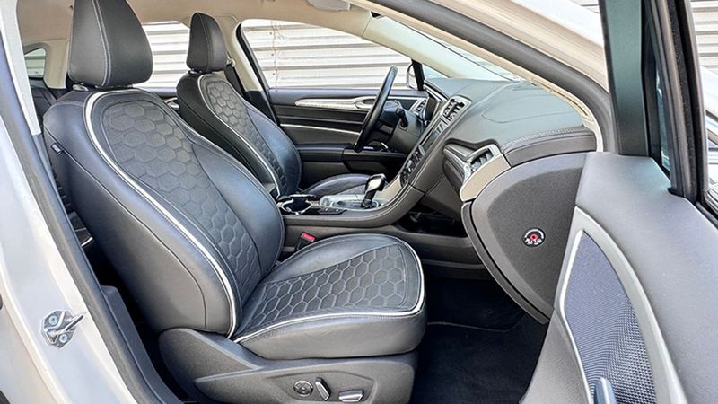 Ford Mondeo • 2018 • 63,117 km 6