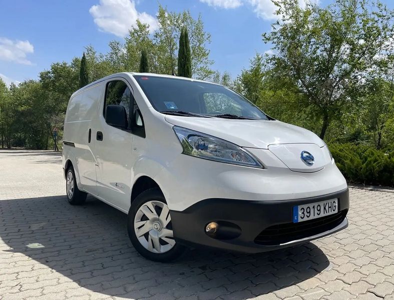 Nissan e-NV200 • 2018 • 88,000 km 2