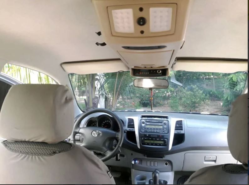 Toyota Hilux • 2011 • 170,000 km 6