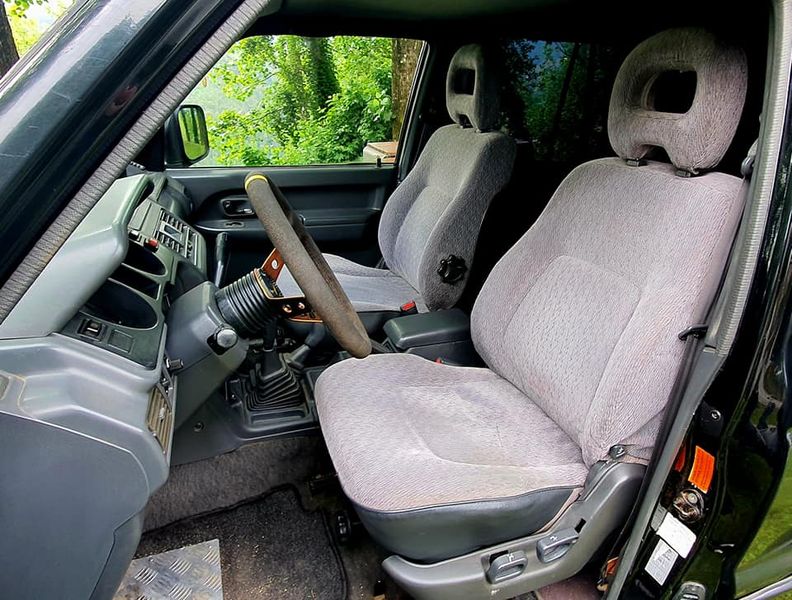 Mitsubishi Pajero • 1994 • 80,000 km 5