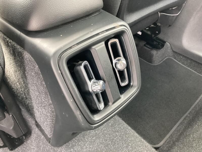 Volvo XC40 • 2021 • 50,273 km 19