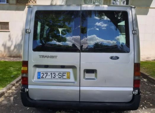 Ford Transit • 2001 • 200,000 km 2