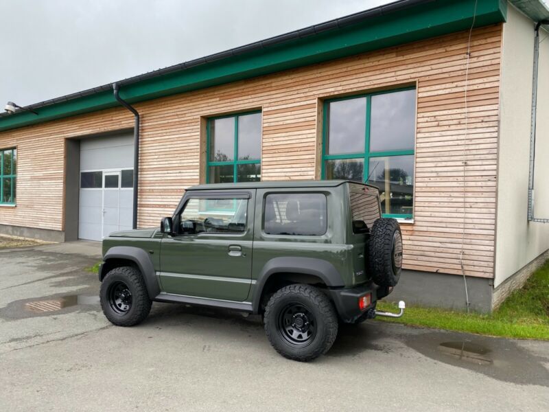Suzuki Jimny • 2020 • 101,000 km 4