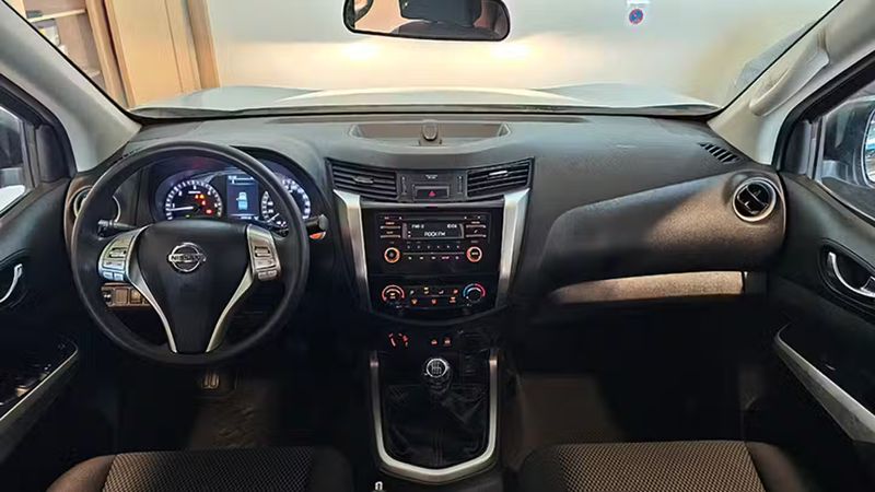 Nissan Navara • 2018 • 68,808 km 5