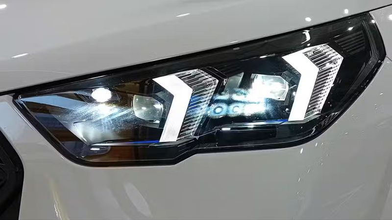 BMW 2 Series • 2024 • 13,176 km 14