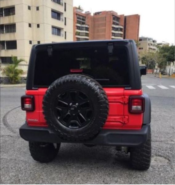 Jeep Wrangler • 2019 • 80,000 km 5