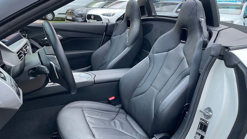 BMW Z4 • 2022 • 6,992 km 5