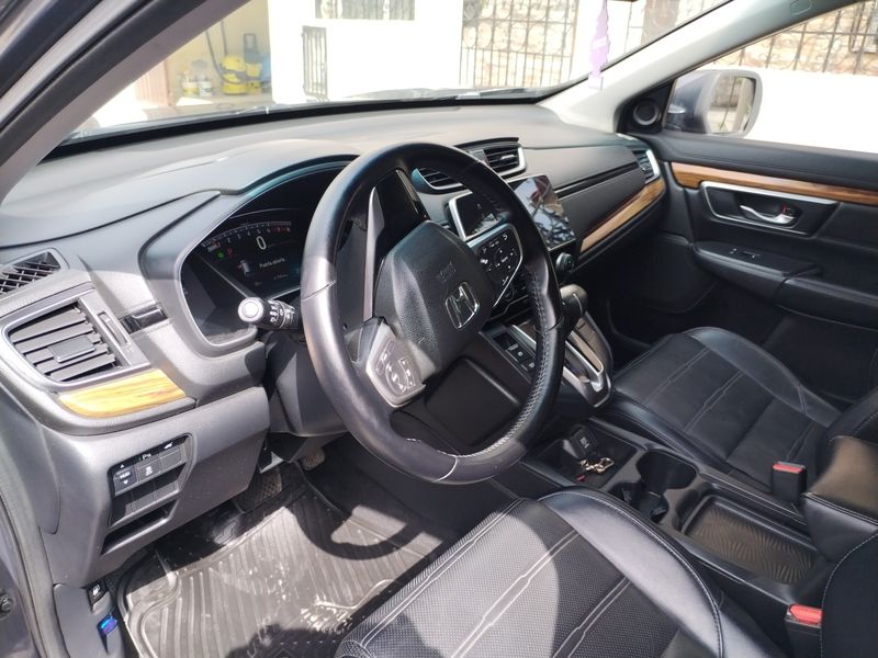 Honda CR-V • 2017 • 50,000 km 8