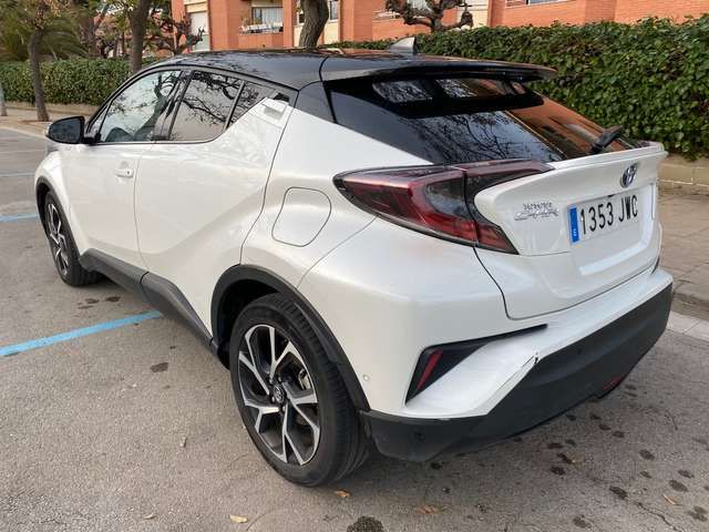 Toyota C-HR • 2022 • 20,700 km 4