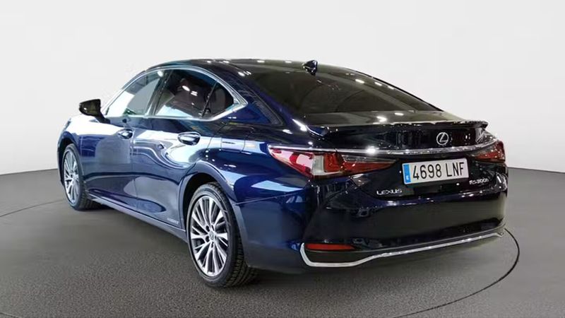 Lexus ES • 2021 • 43,266 km 7