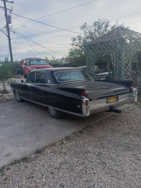Cadillac Fleetwood • 1963 • 100,000 mi 4
