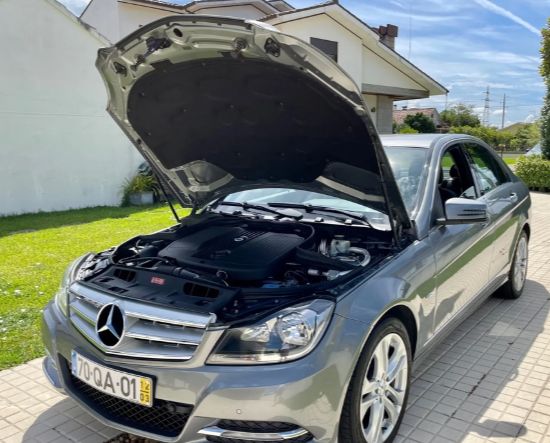 Mercedes-Benz C • 2012 • 129,000 km 3