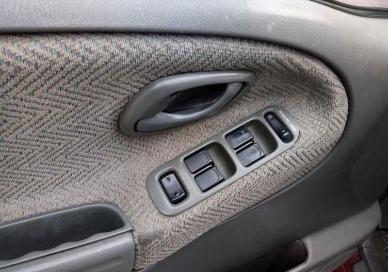 Suzuki Grand Vitara XL-7 • 1999 • 190,201 km 3